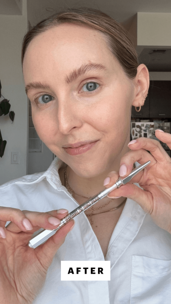 Kinonen after applying the Benefit Cosmetics Precisely My Brow Detailer