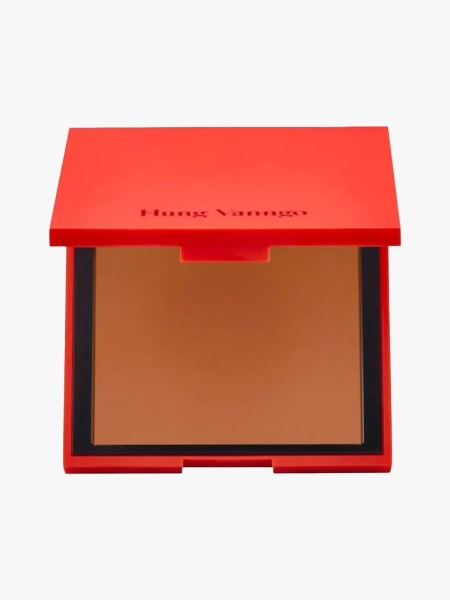 Hung Vanngo Soft Focus Blurring Matte Powder Bronzer in branded component on a light gray background